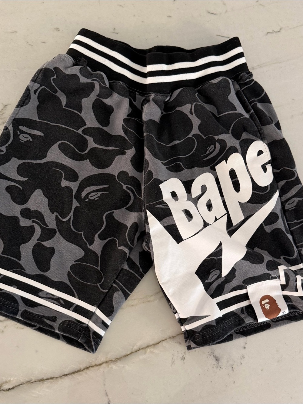 A Bathing Ape Shorts Mens Medium Camo Print Gray Black